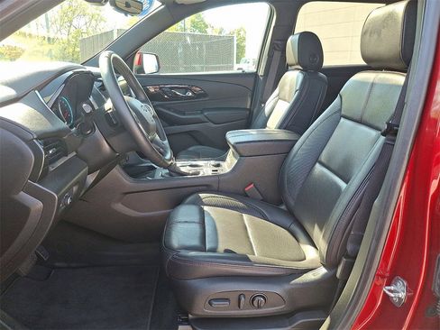 Used 2022 Chevrolet Traverse RS w/ LPO, Cargo Package image 16