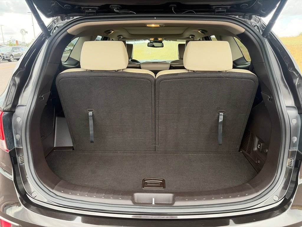 Used 2018 Hyundai Santa Fe FWD image 16