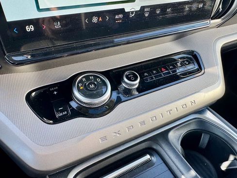 Certified 2025 Ford Expedition Max Active AWD/4WD image 26