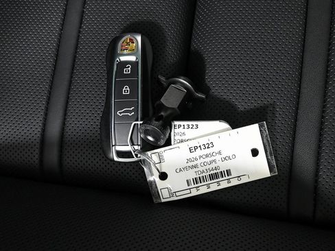 New 2026 Porsche Cayenne Coupe image 31