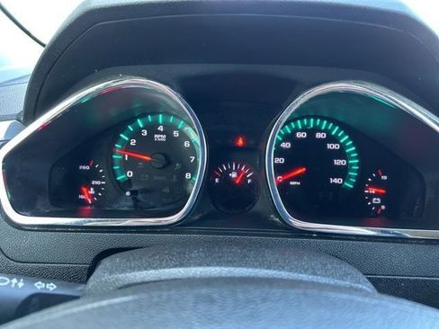 Used 2011 Chevrolet Traverse LT w/ Personal Connectivity Package image 9