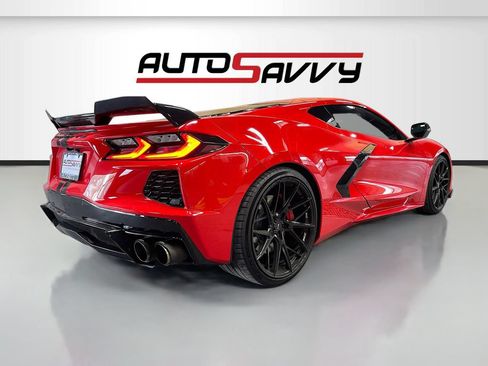 Used 2021 Chevrolet Corvette Stingray Premium Cpe w/ Z51 Performance Package RWD image 7