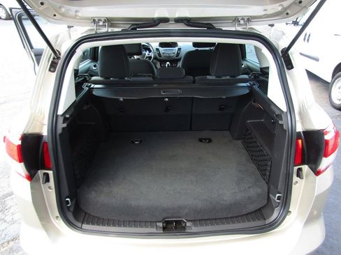 Used 2017 Ford C-MAX SE image 6