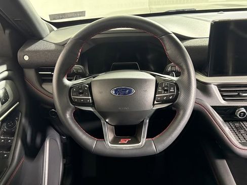 Used 2025 Ford Explorer ST AWD/4WD image 28