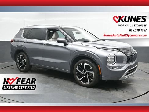 Used 2023 Mitsubishi Outlander SEL AWD/4WD image 1
