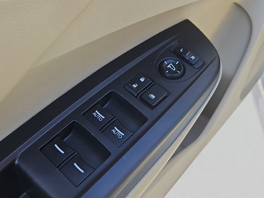Used 2015 Acura RDX AWD image 24