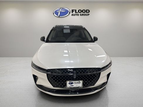 New 2025 Lincoln Nautilus Black Label image 2