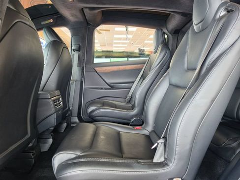 Used 2020 Tesla Model X Long Range AWD/4WD image 17
