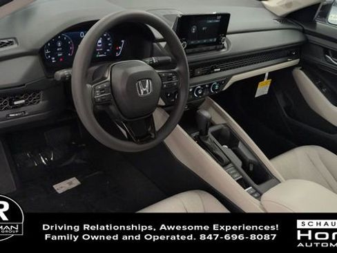 Used 2025 Honda Accord SE image 4
