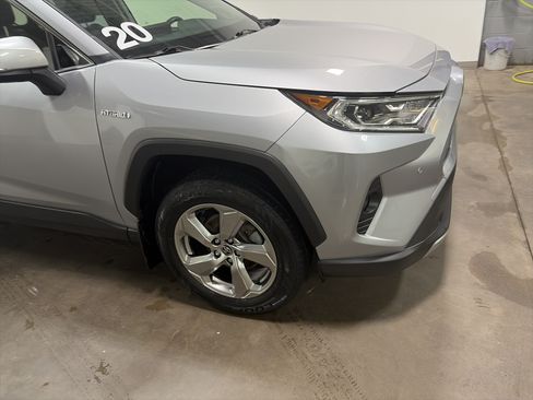 Used 2020 Toyota RAV4 Limited w/ Carpet Mat Package AWD/4WD image 37