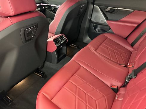 Used 2026 BMW i5 eDrive40 image 26