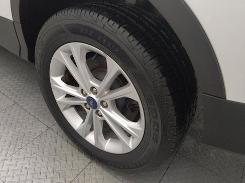 Used 2019 Ford Escape SE image 31