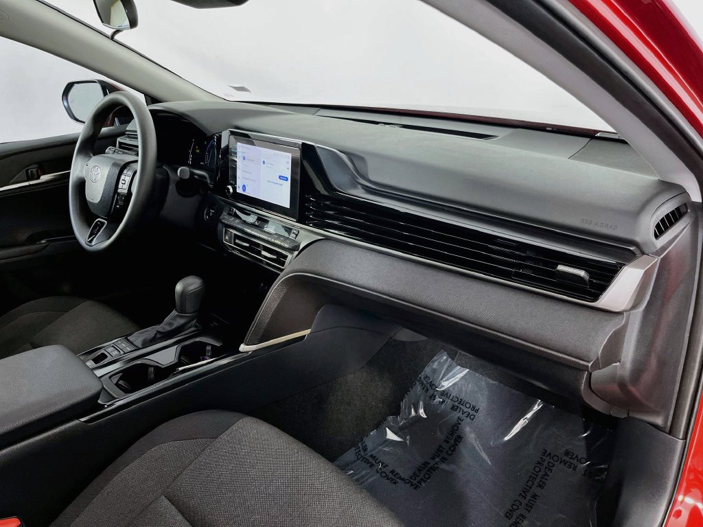 Used 2025 Toyota Camry LE FWD image 29