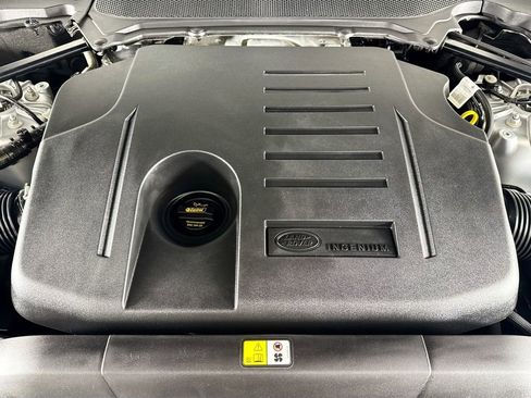 Used 2021 Land Rover Range Rover Sport HST image 25