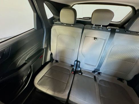 Used 2022 Ford Escape SE w/ Convenience Package FWD image 12