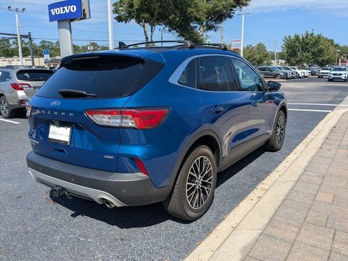 Used 2022 Ford Escape Titanium w/ Class II Trailer Tow Package FWD image 6