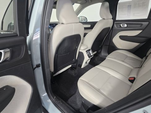 Used 2019 Volvo XC40 T5 Momentum image 15