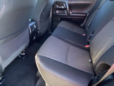 Certified 2024 Toyota 4Runner TRD Off-Road image 24