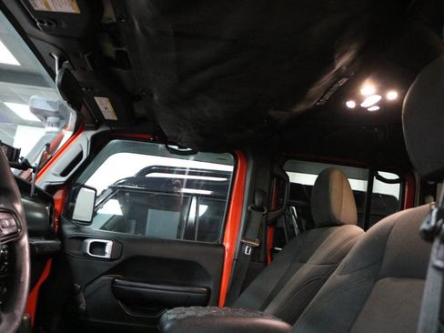 Used 2019 Jeep Wrangler Unlimited Sport image 21