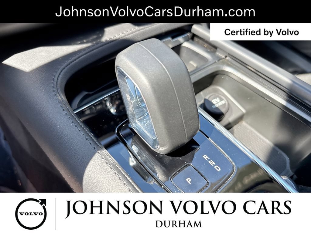 Used 2025 Volvo XC90 B5 Core AWD/4WD image 24