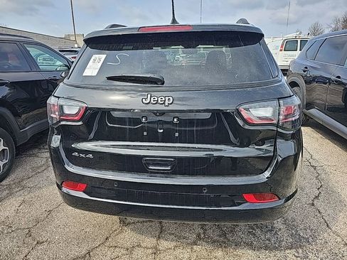 Used 2024 Jeep Compass Limited w/ High Altitude Package image 10