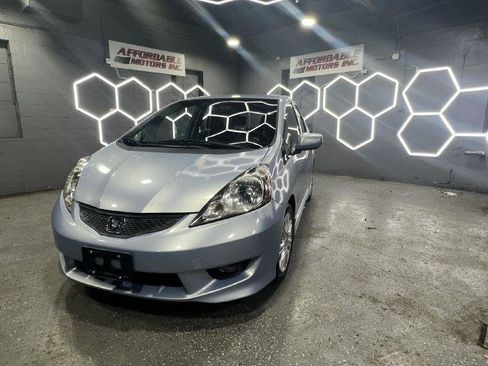 Used 2010 Honda Fit Sport image 2