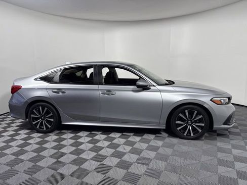 Used 2022 Honda Civic EX image 7