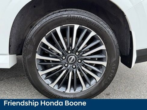 Used 2025 Nissan Armada Platinum Reserve AWD/4WD image 9