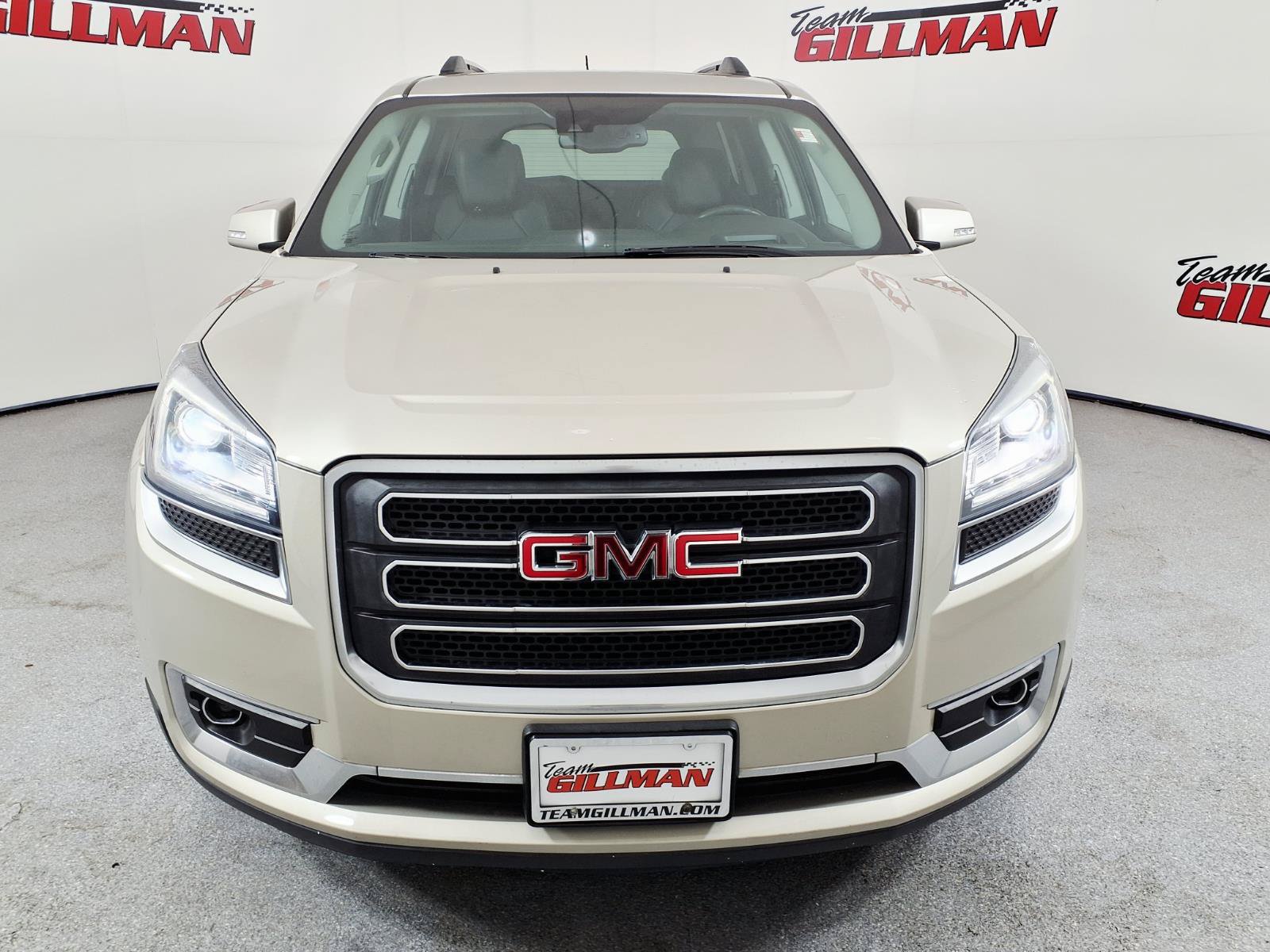 Used 2014 GMC Acadia SLT w/ Technology Package AWD/4WD image 2