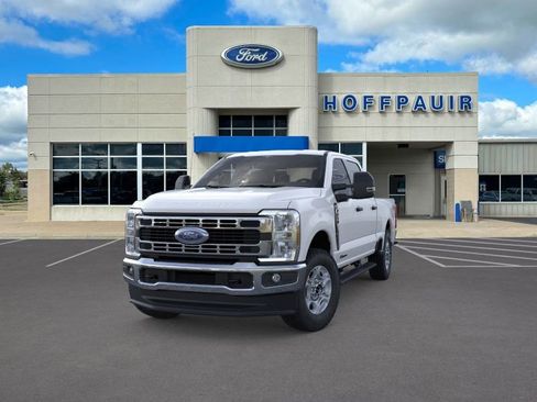 New 2026 Ford F250 XLT w/ FX4 Off-Road Package image 24