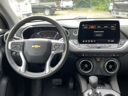 Used 2024 Chevrolet Blazer LT w/ Convenience Package FWD image 7