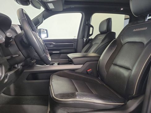 Used 2022 RAM 1500 Laramie AWD/4WD image 12