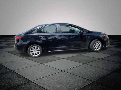 Used 2023 Toyota Corolla LE FWD image 13