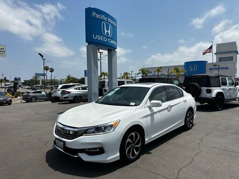 Used 2017 Honda Accord EX-L image 2