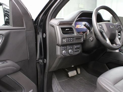 Used 2024 Chevrolet Tahoe Z71 w/ Z71 Off-Road Package AWD/4WD image 56