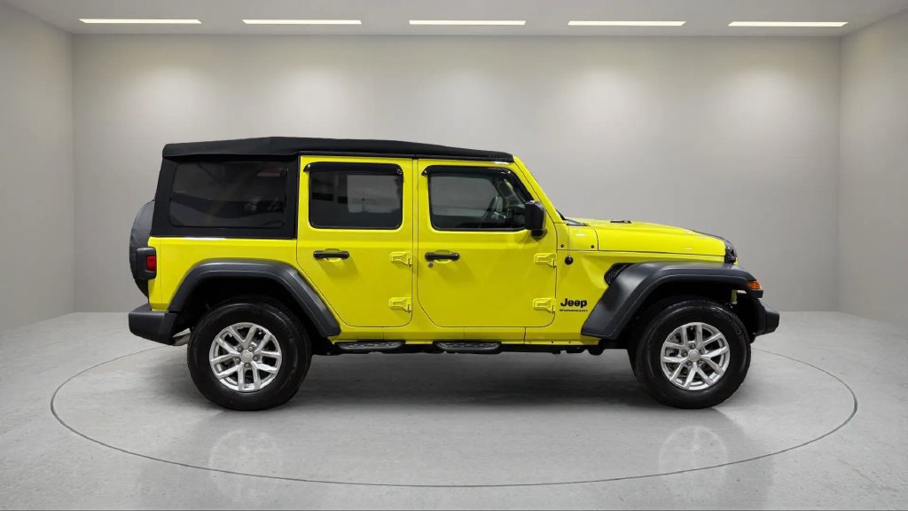 Used 2023 Jeep Wrangler Unlimited Sport AWD/4WD image 2