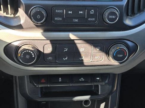 Used 2018 Chevrolet Colorado LT image 25