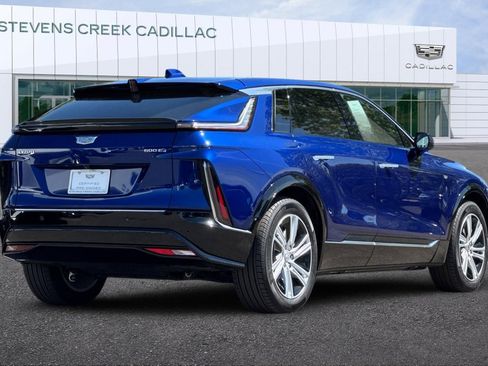Certified 2024 Cadillac Lyriq Tech w/ Driver Assist Package AWD/4WD image 3