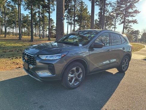 Used 2025 Ford Escape ST-Line image 6