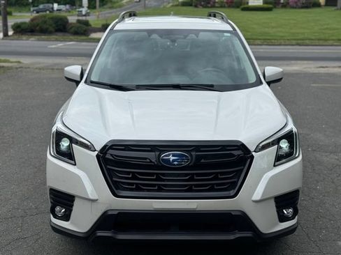 Used 2024 Subaru Forester Premium AWD/4WD image 2