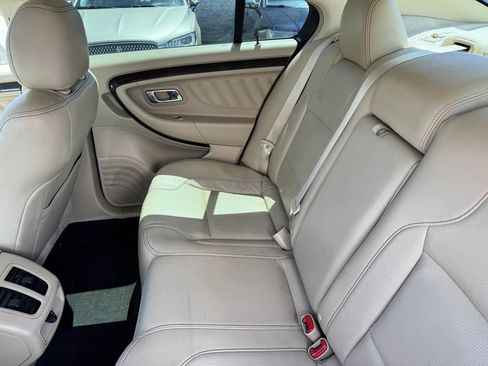 Used 2013 Ford Taurus Limited FWD image 27
