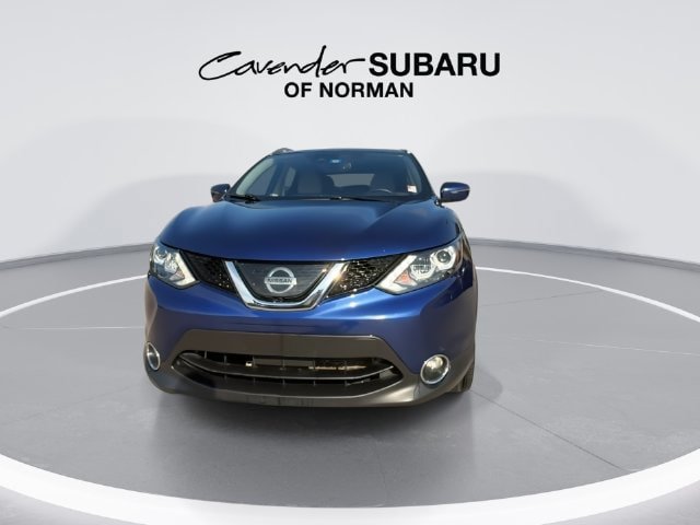 Used 2019 Nissan Rogue Sport SL w/ Premium Package FWD image 3
