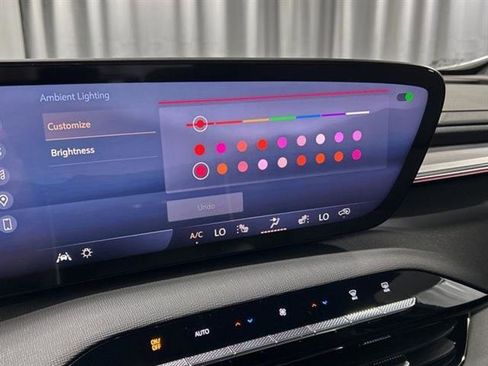 New 2026 Buick Enclave Preferred w/ LPO, Floor Liner Package image 32