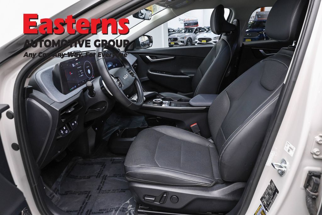 Used 2023 Kia EV6 Wind AWD/4WD image 14