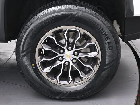 Used 2022 Chevrolet Colorado ZR2 AWD/4WD image 34