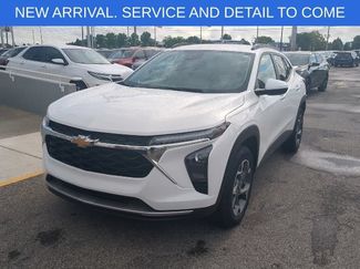 Used 2025 Chevrolet Trax LT w/ Driver Confidence Package FWD video 1