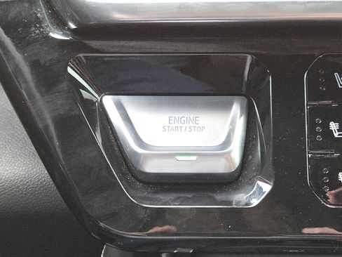 Used 2023 GMC Sierra 1500 Denali Ultimate image 9