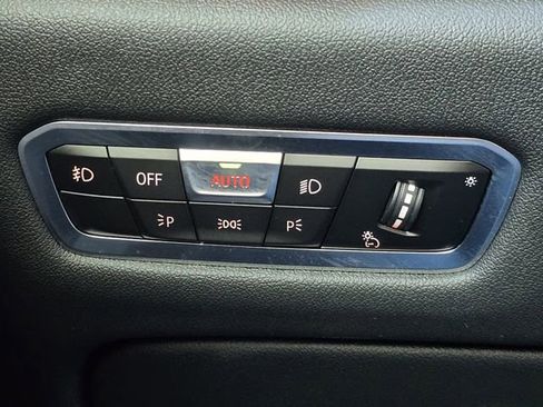 Used 2021 BMW X5 xDrive40i w/ M Sport Package image 42