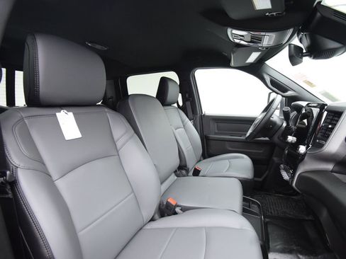 New 2026 RAM 2500 Tradesman AWD/4WD image 18
