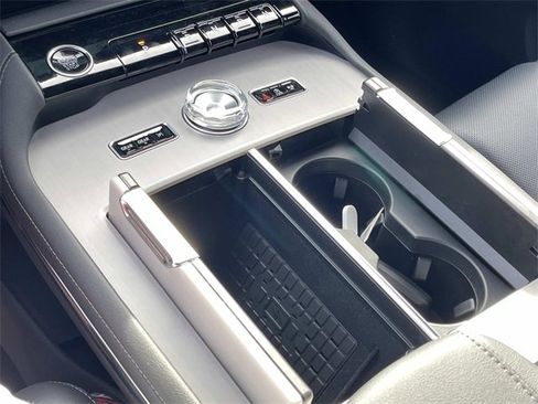 New 2025 Lincoln Navigator L Reserve w/ Jet Appearance Package image 30